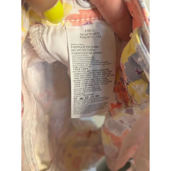 Levi Girls Flower Shorts - Picture 2 of 4